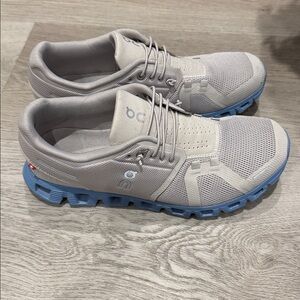 On Cloud 6 Lifestyle Sneakers